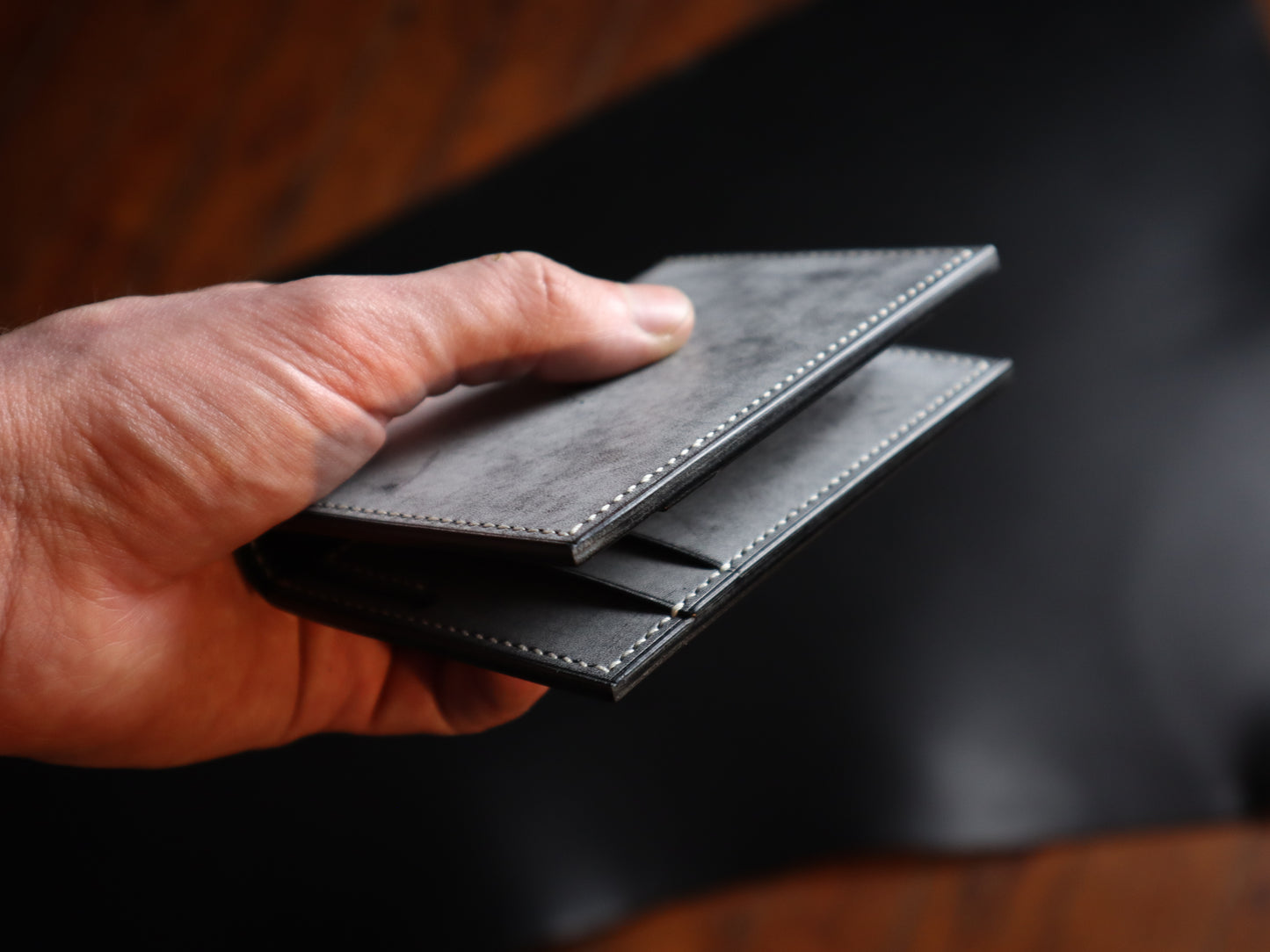 Compact Bifold - Ghost Wax Black