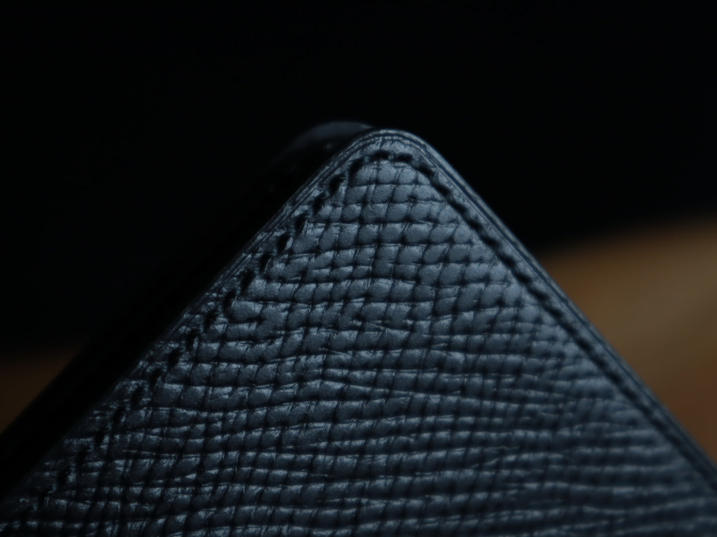 Japanese Bifold - Black Hatch Grain Veg-Tan