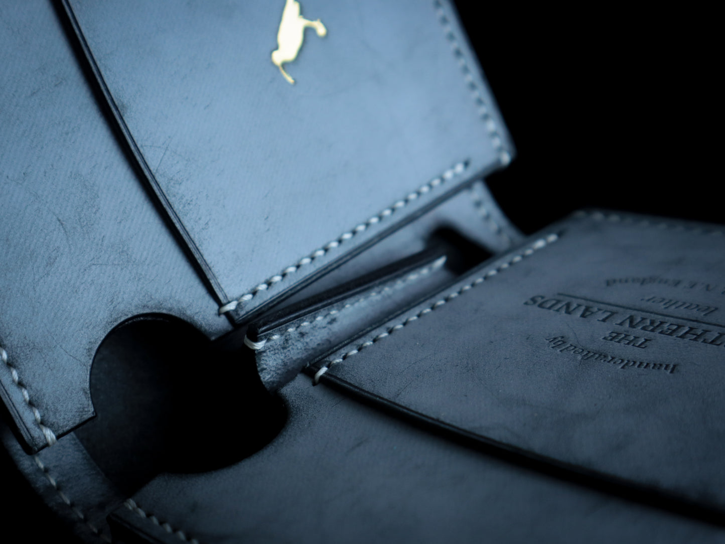 Japanese Bifold - Ghost Black Veg-Tan