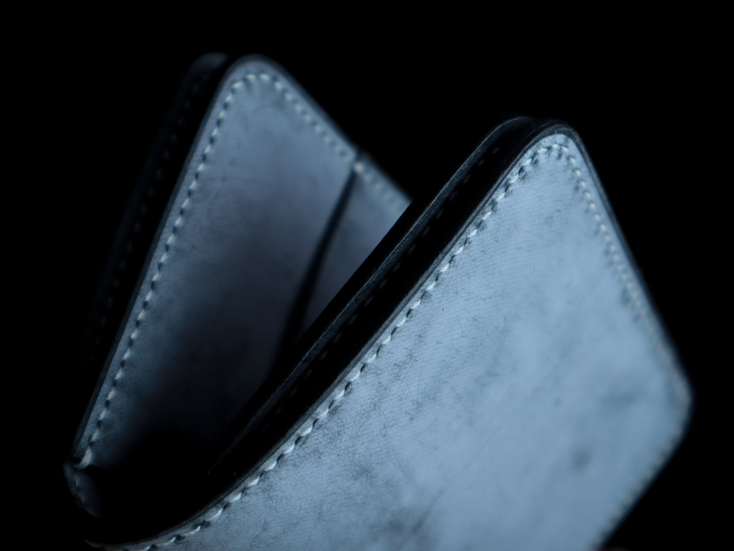 Japanese Bifold - Ghost Black Veg-Tan