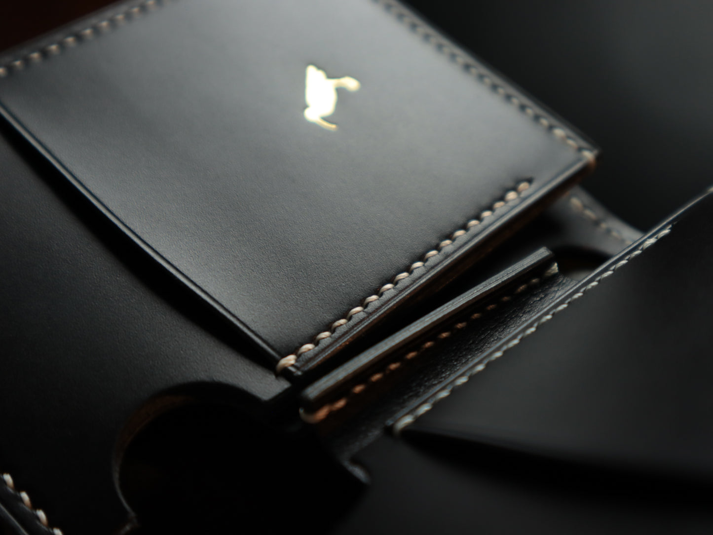 Japanese Bifold - Horween Shell Cordovan & Black Italian Veg-Tan