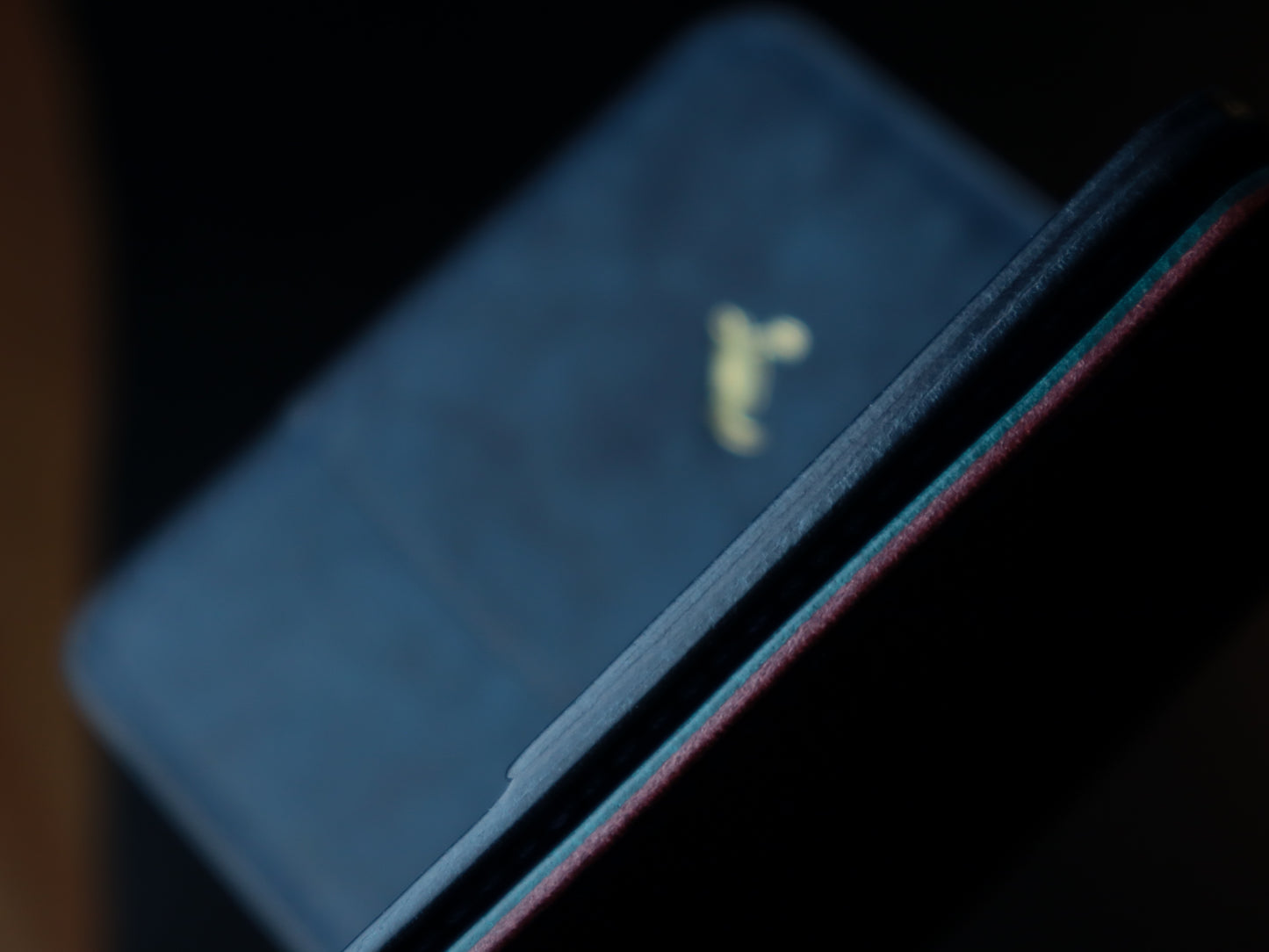 Japanese Bifold - Navy & Burgundy Veg-Tan